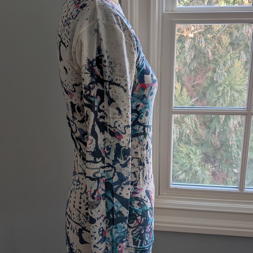 AMB Designs Abstract Print Women's Top - Picture 4 of 5